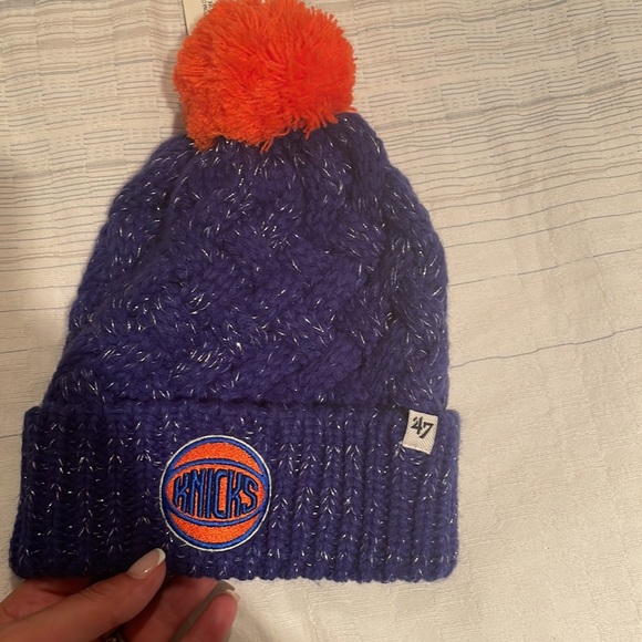New York Knicks hat and cap - Picture 8 of 11